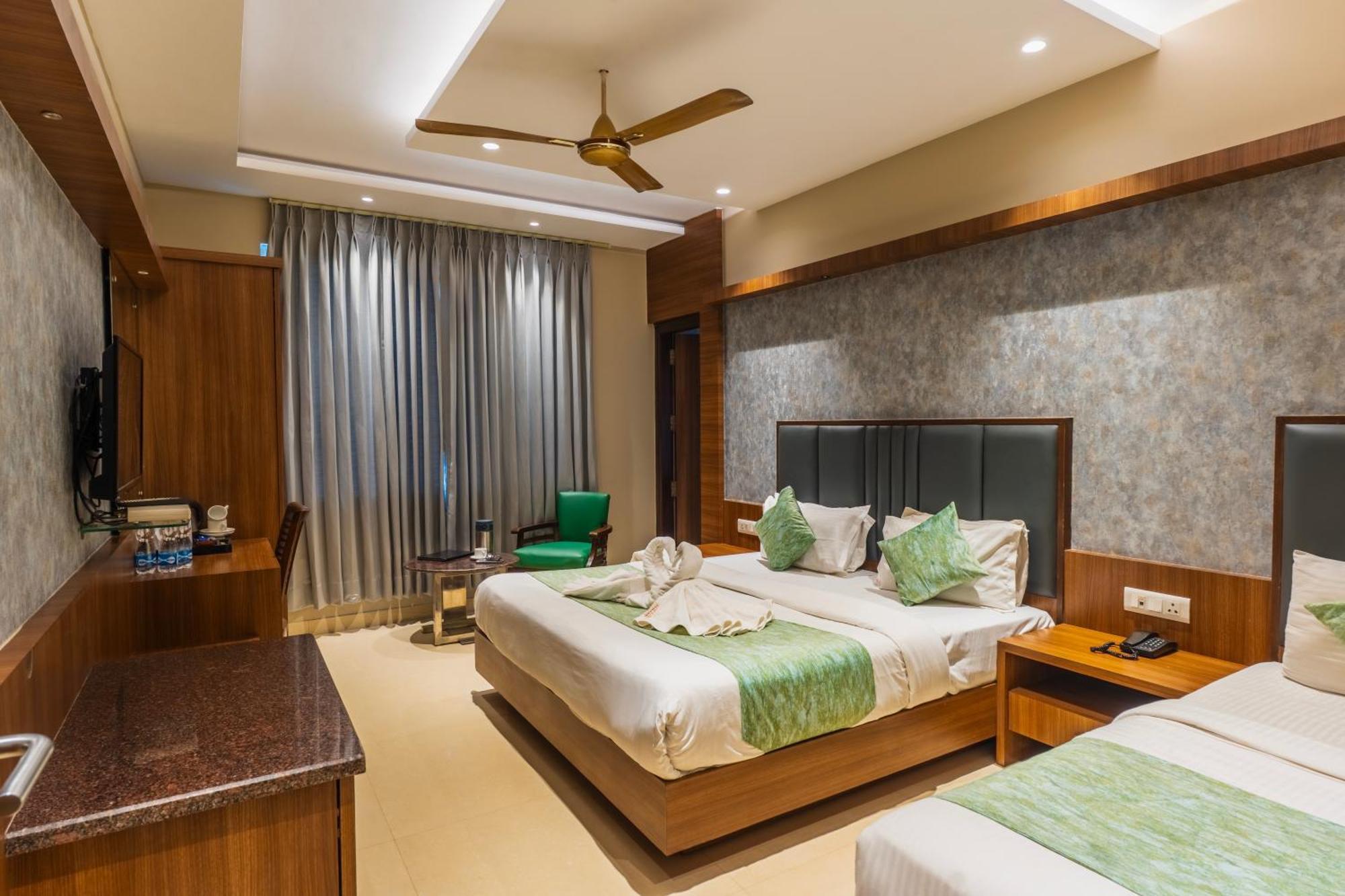 Hotel Amritsar International 2 Min Walk From Amritsar Bus Stand Exterior foto
